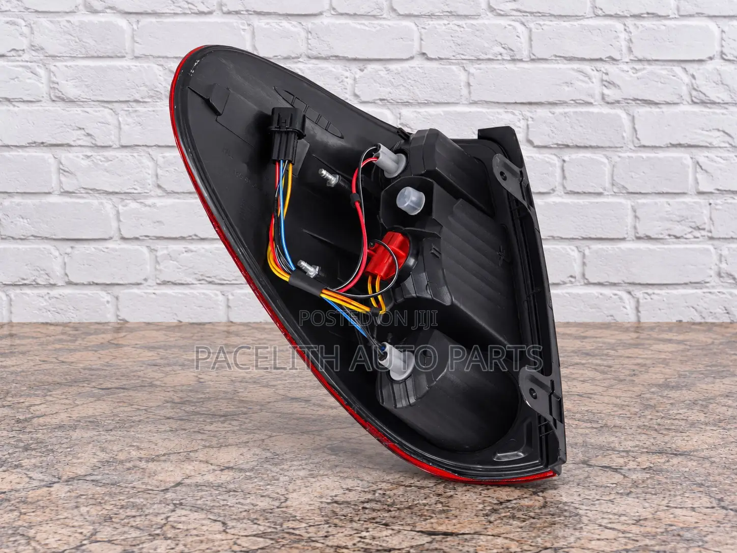 Tail Lamp / Light Assy Mitsubishi L200 Triton Pickup 2005/2006/2007