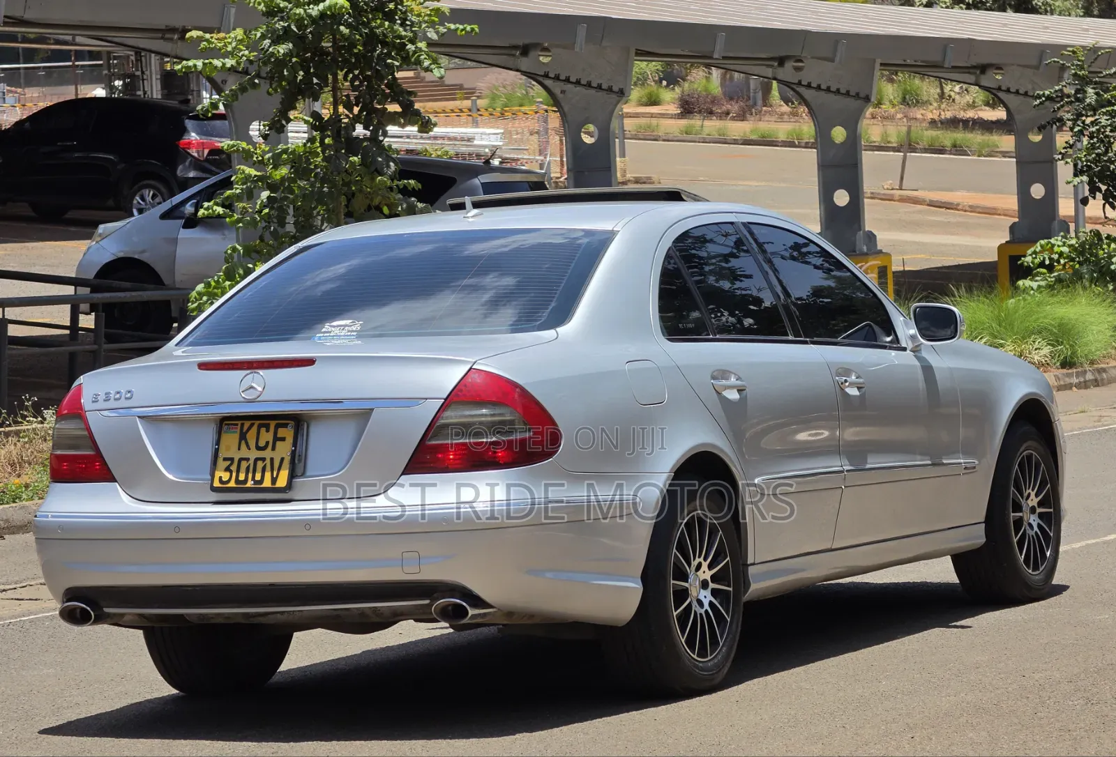Mercedes-Benz E300 2008 Silver