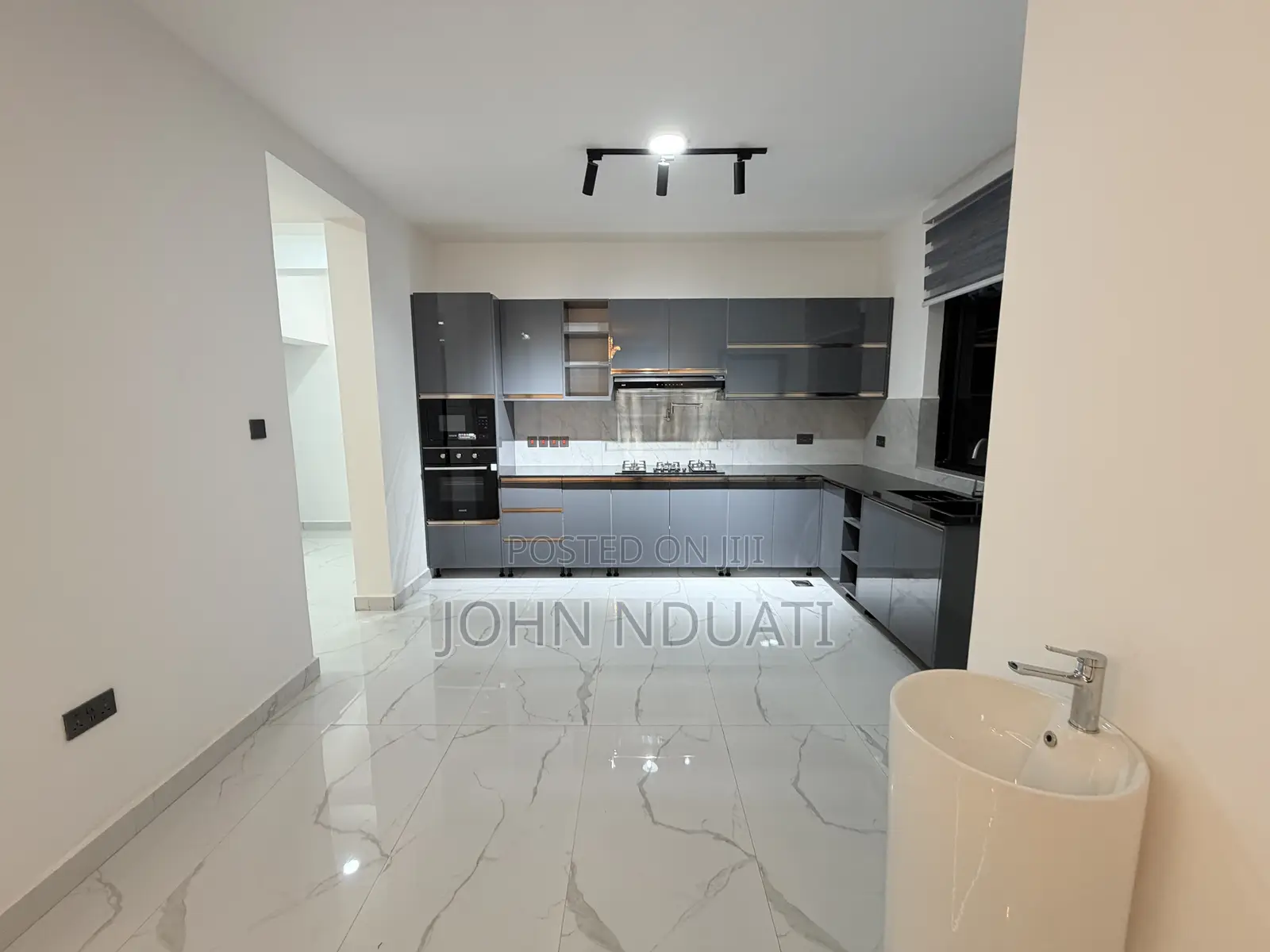 5bdrm Mansion in Mugutha, Ruiru for sale