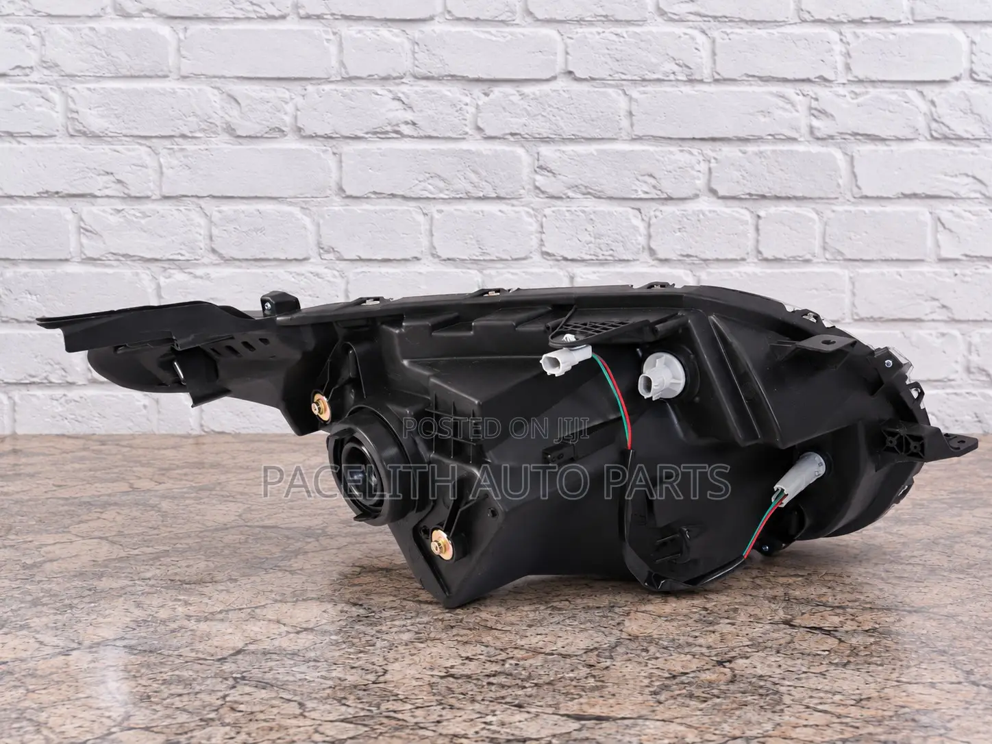 Casp Head Lamp / Light Mitsubishi L200 Triton 2015/2016/2018 Black CLR