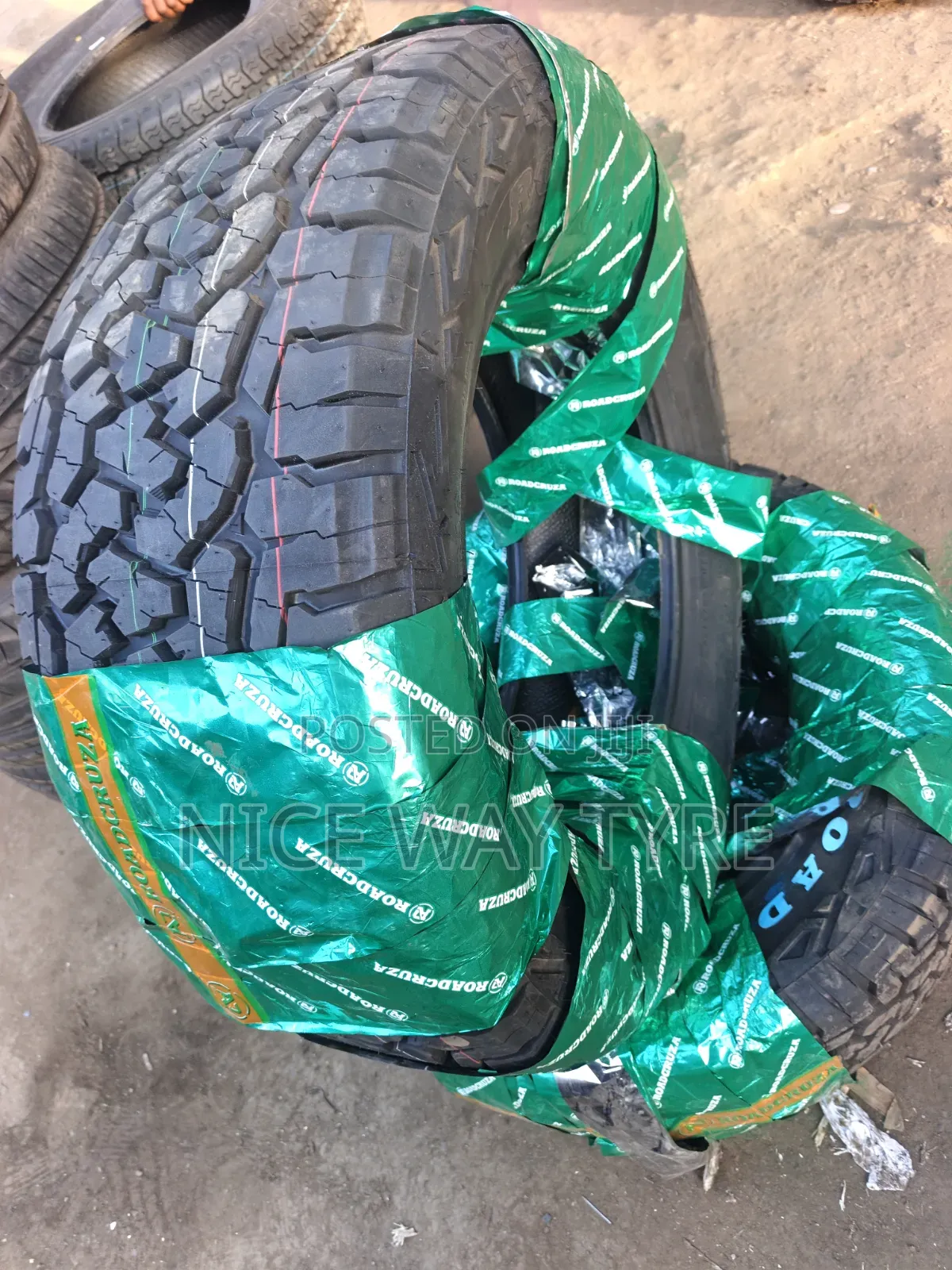 285/60r18 Roadcruza a/T