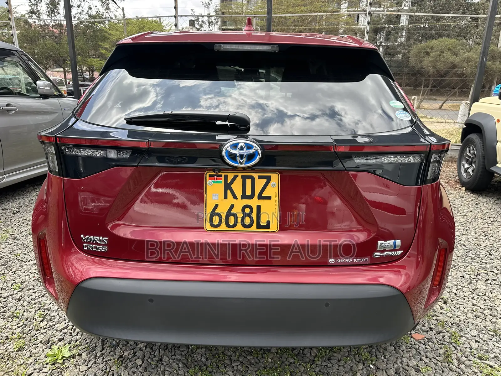 Toyota Yaris Cross 1.5 Hybrid AWD 2020 Burgundy