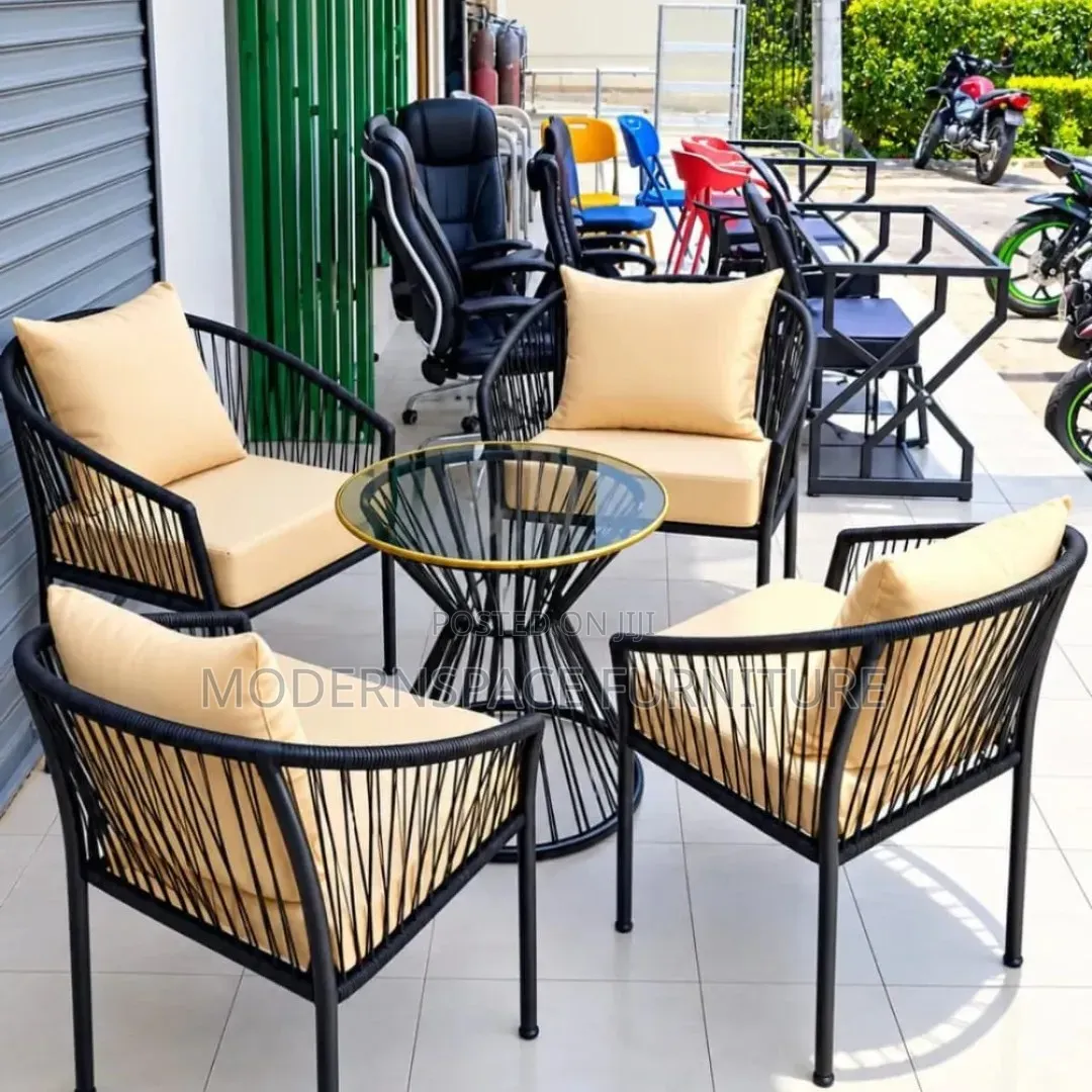 4 Seater Outdoor Set/Outdoor Furniture