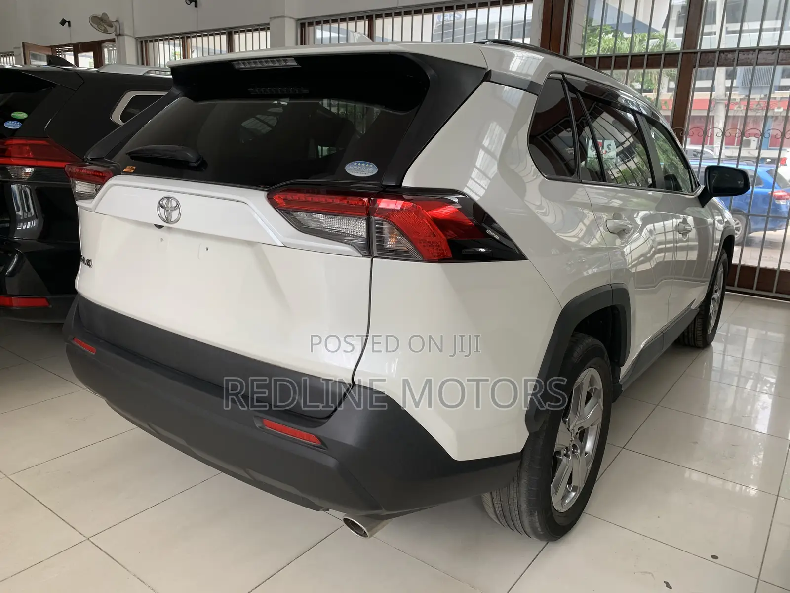Toyota RAV4 Limited AWD 2020 White