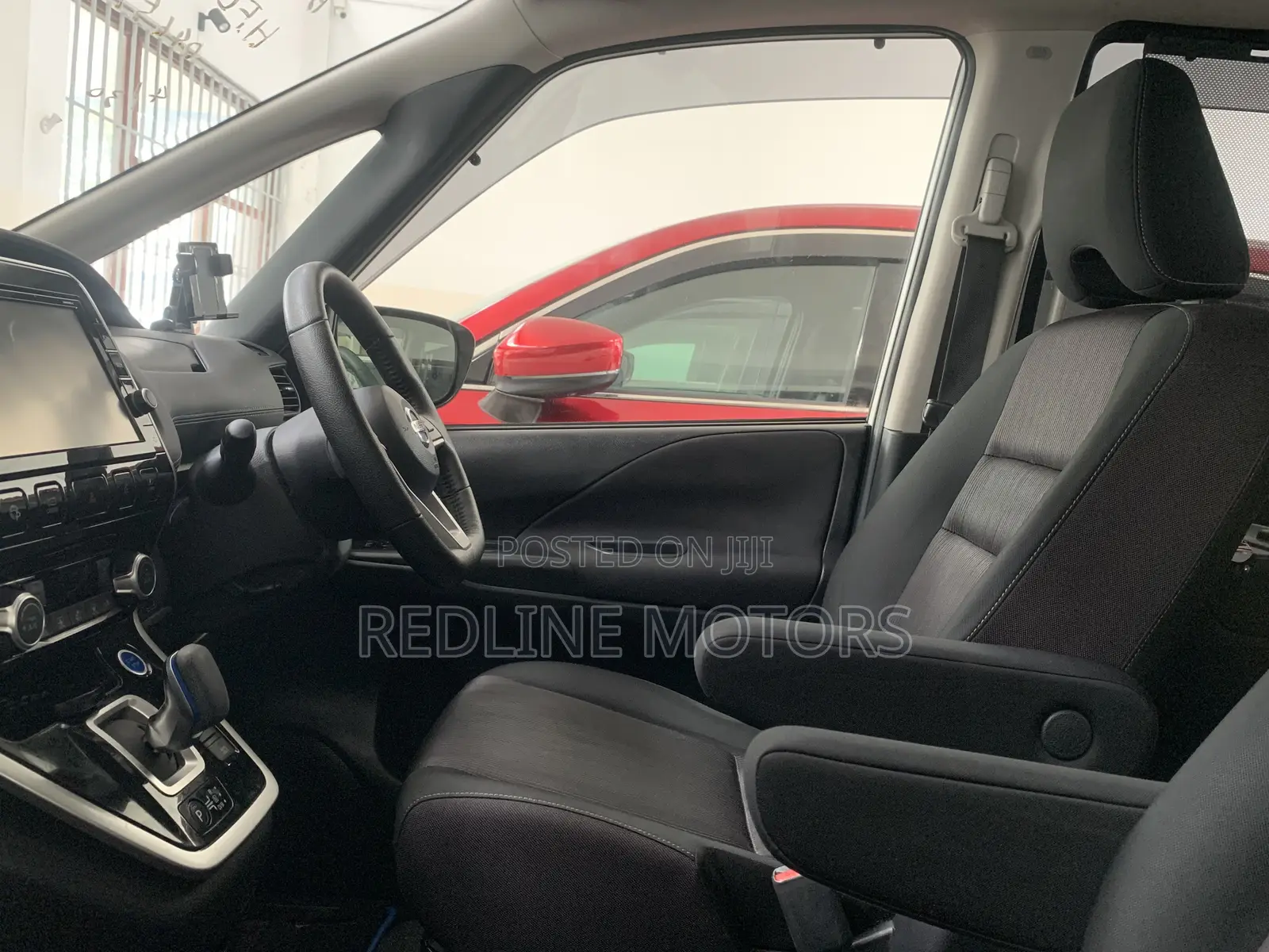 Nissan Serena 2019 White