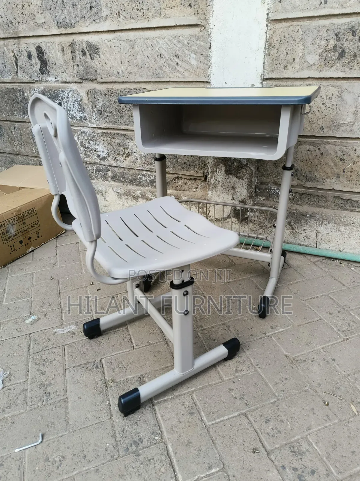 Adjustable Height Kids Study Desk