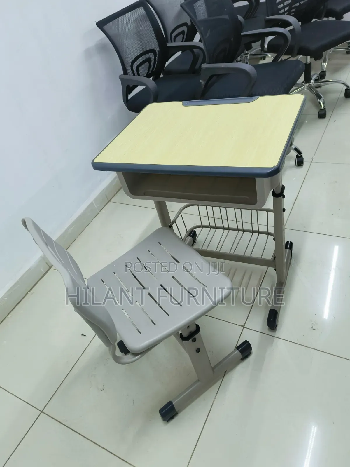 Adjustable Height Kids Study Desk