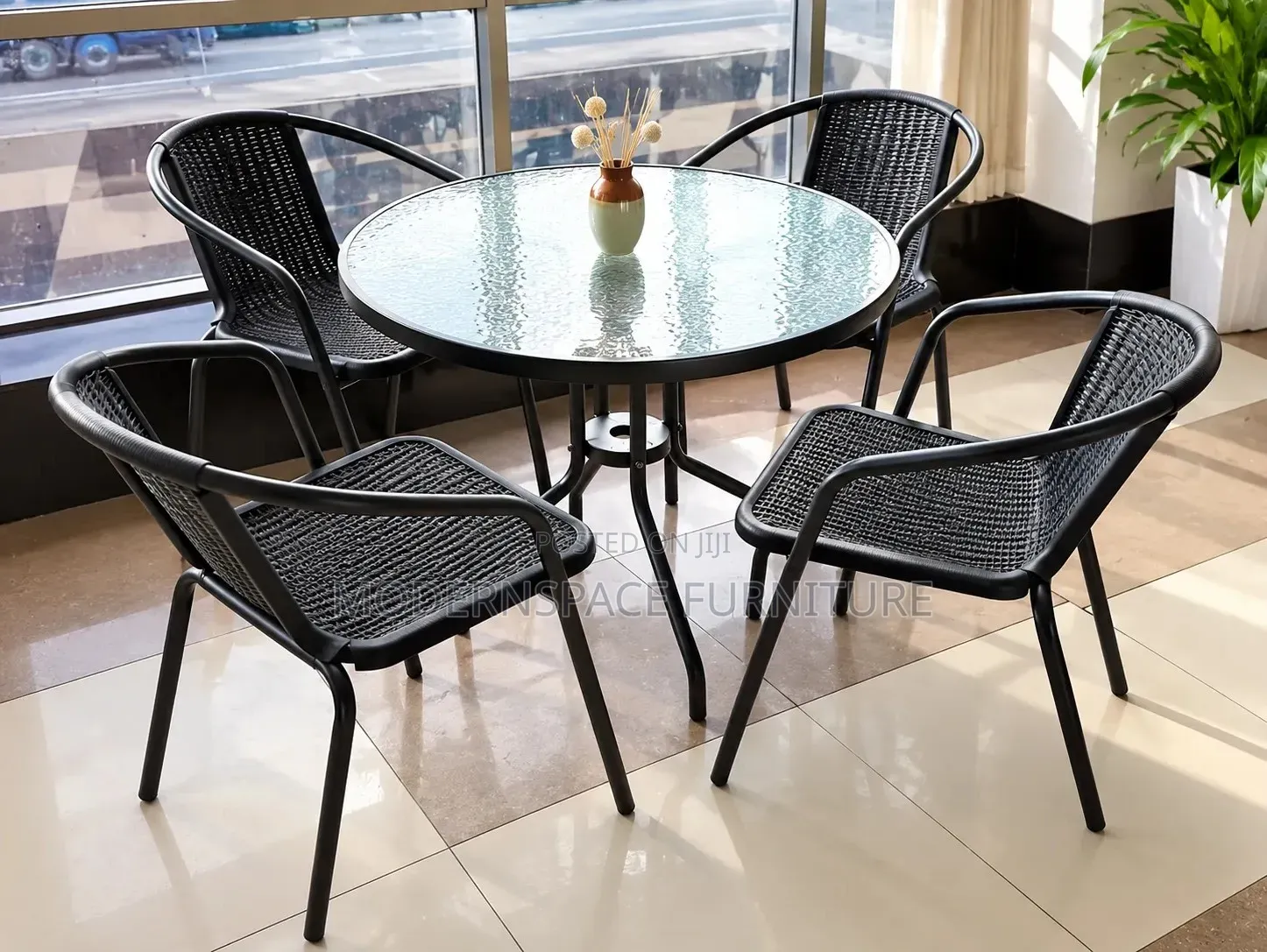 4-Seater Outdoor Dining Set