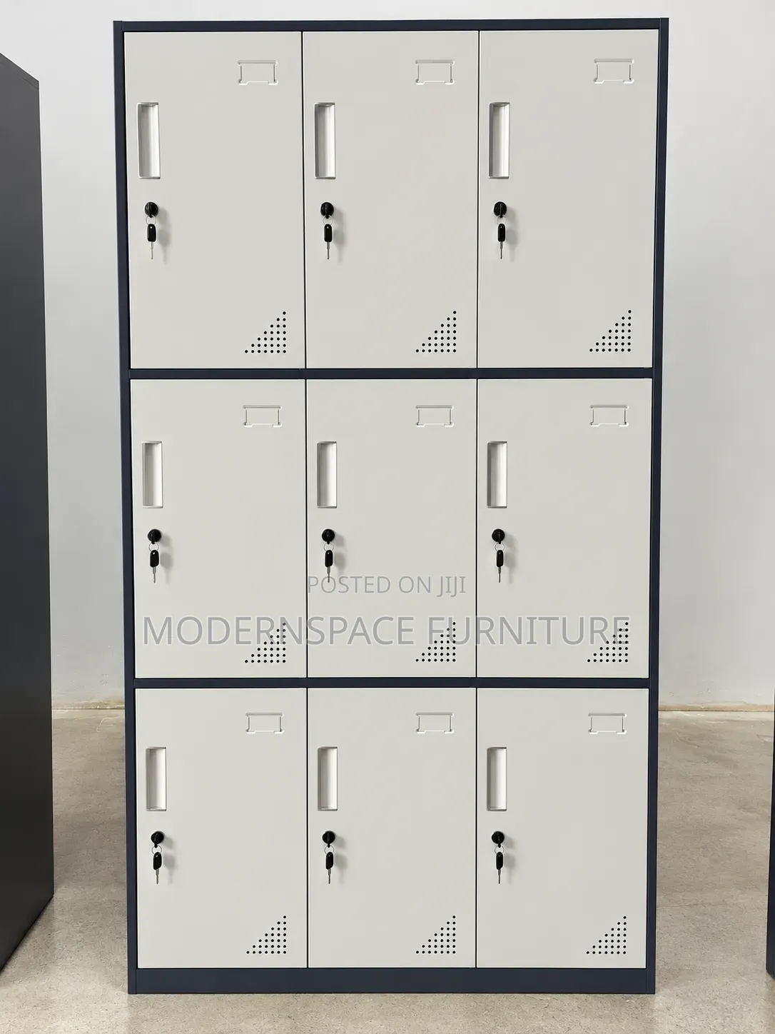 9 Door Metal Lockers/ Staff Storage Cabinet