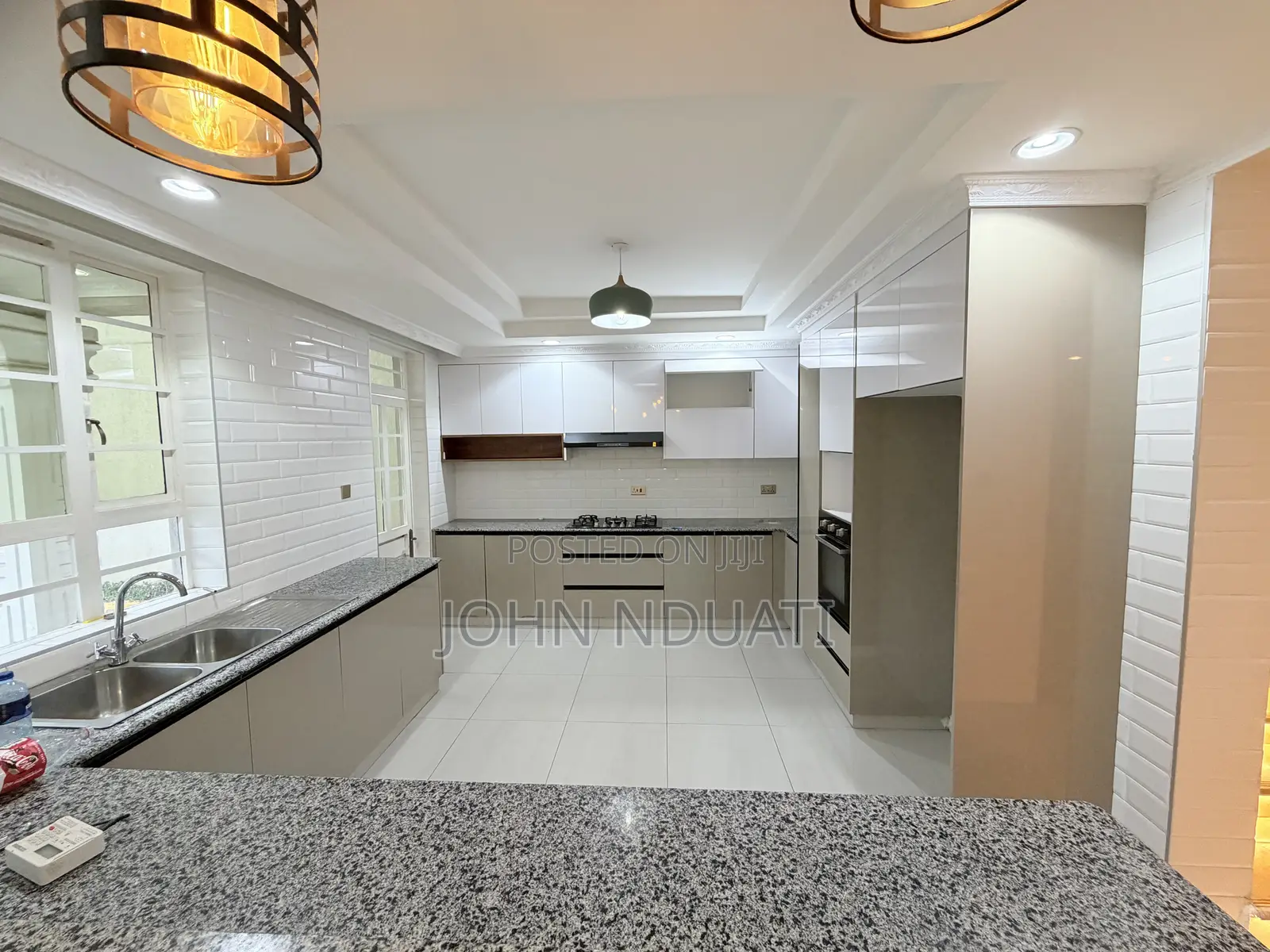 4bdrm Mansion in Membley Estate for rent