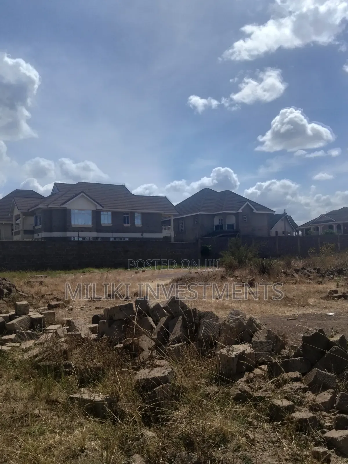 1 and Quarter Acre on Sale RUIRU- Kamakis -KARUGURU Area