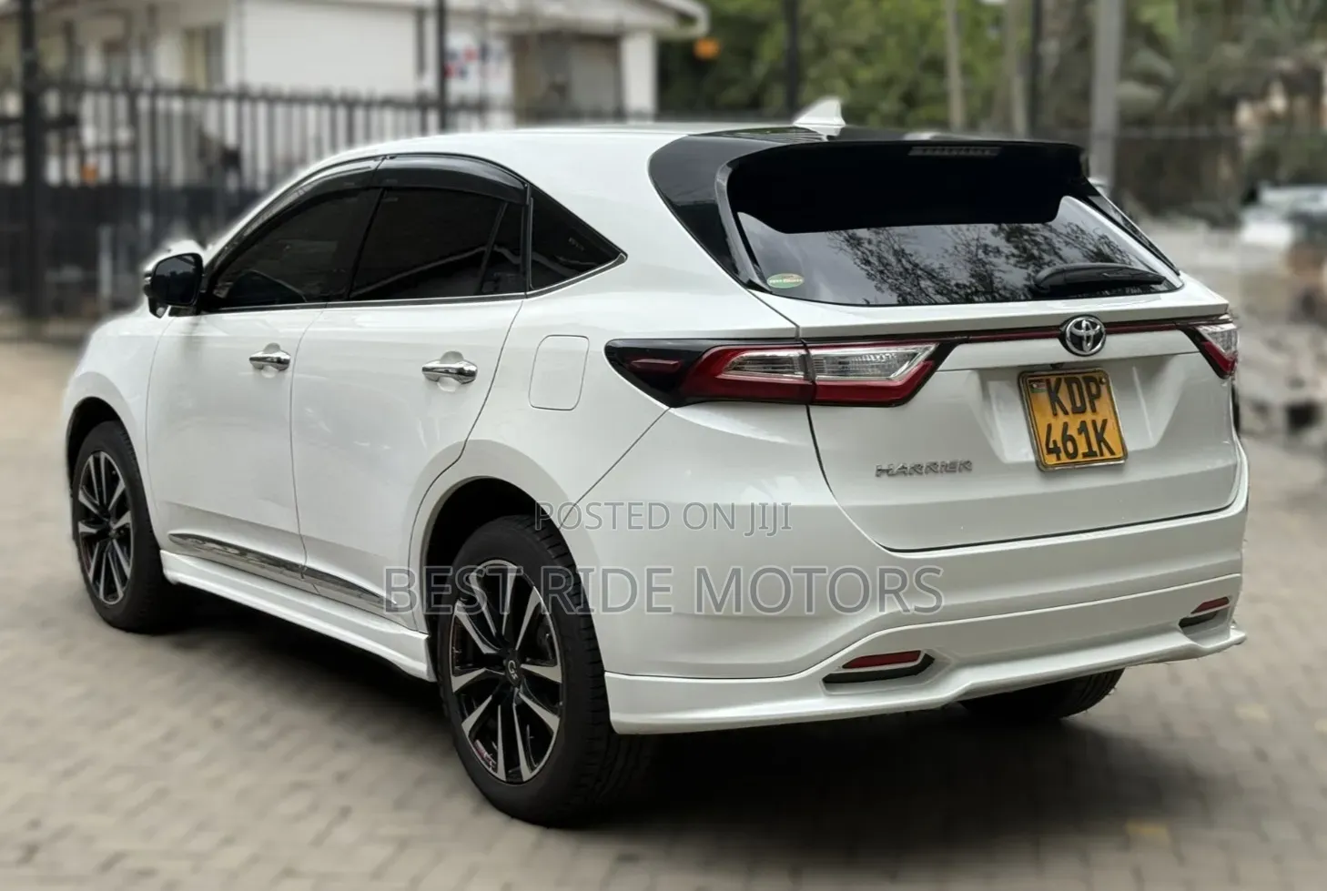 Toyota Harrier 2.0 2018 Pearl