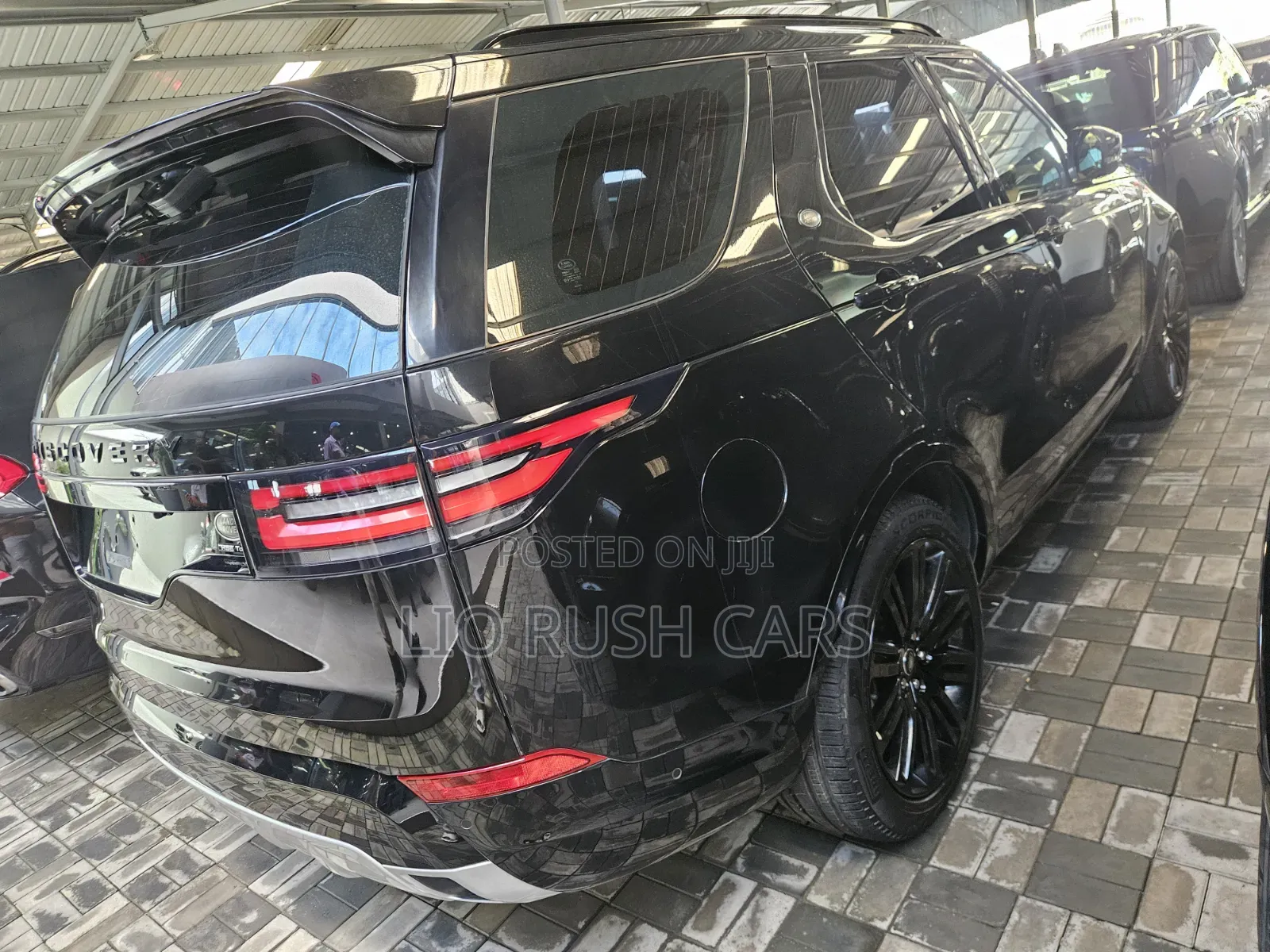 Land Rover Discovery 2020 Black