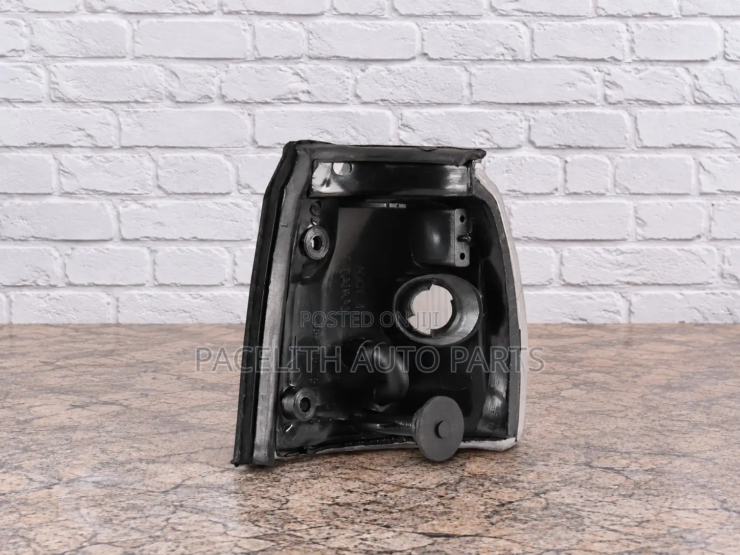 Depo Corner Lamp / Light Nissan Sunny B12 Old Model