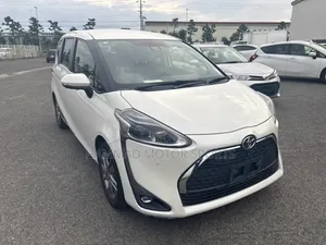 Toyota Sienta 1.5 FWD (6-seater) 2019 Pearl