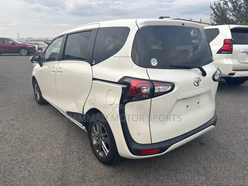 Toyota Sienta 1.5 FWD (6-seater) 2019 Pearl