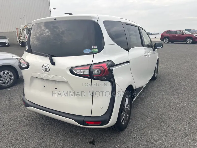 Toyota Sienta 1.5 FWD (6-seater) 2019 Pearl