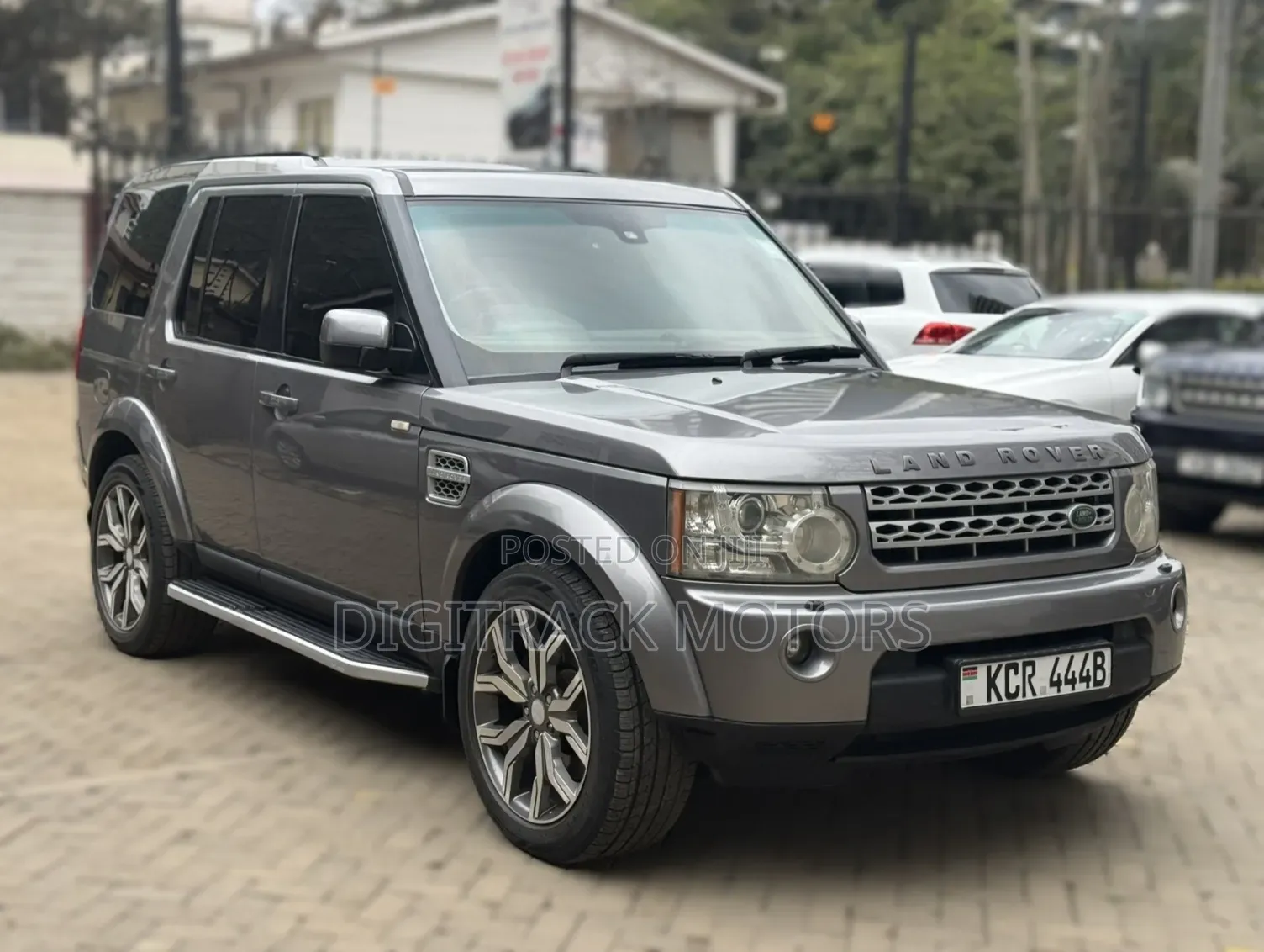 Land Rover Discovery 2011 Silver