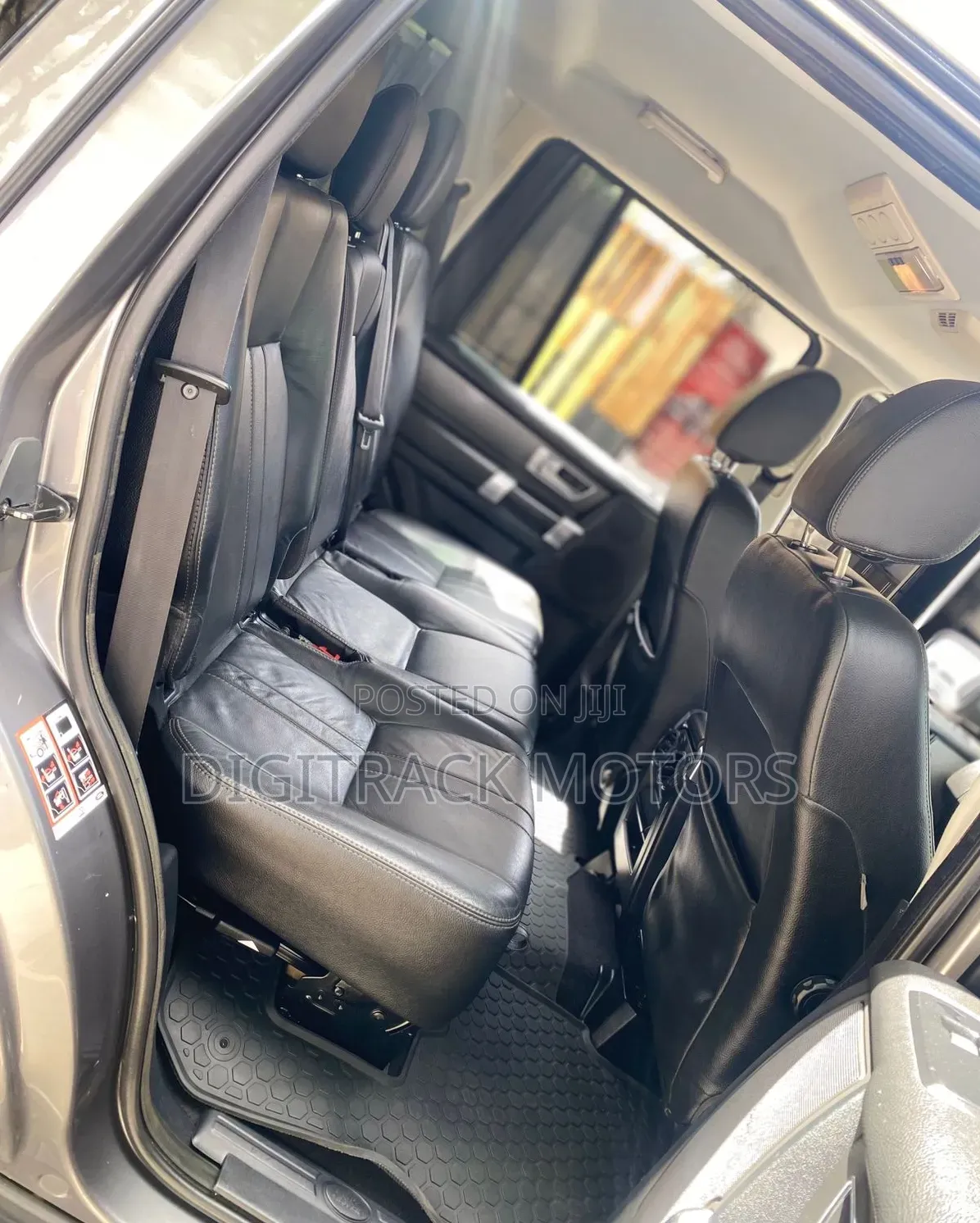 Land Rover Discovery 2011 Silver