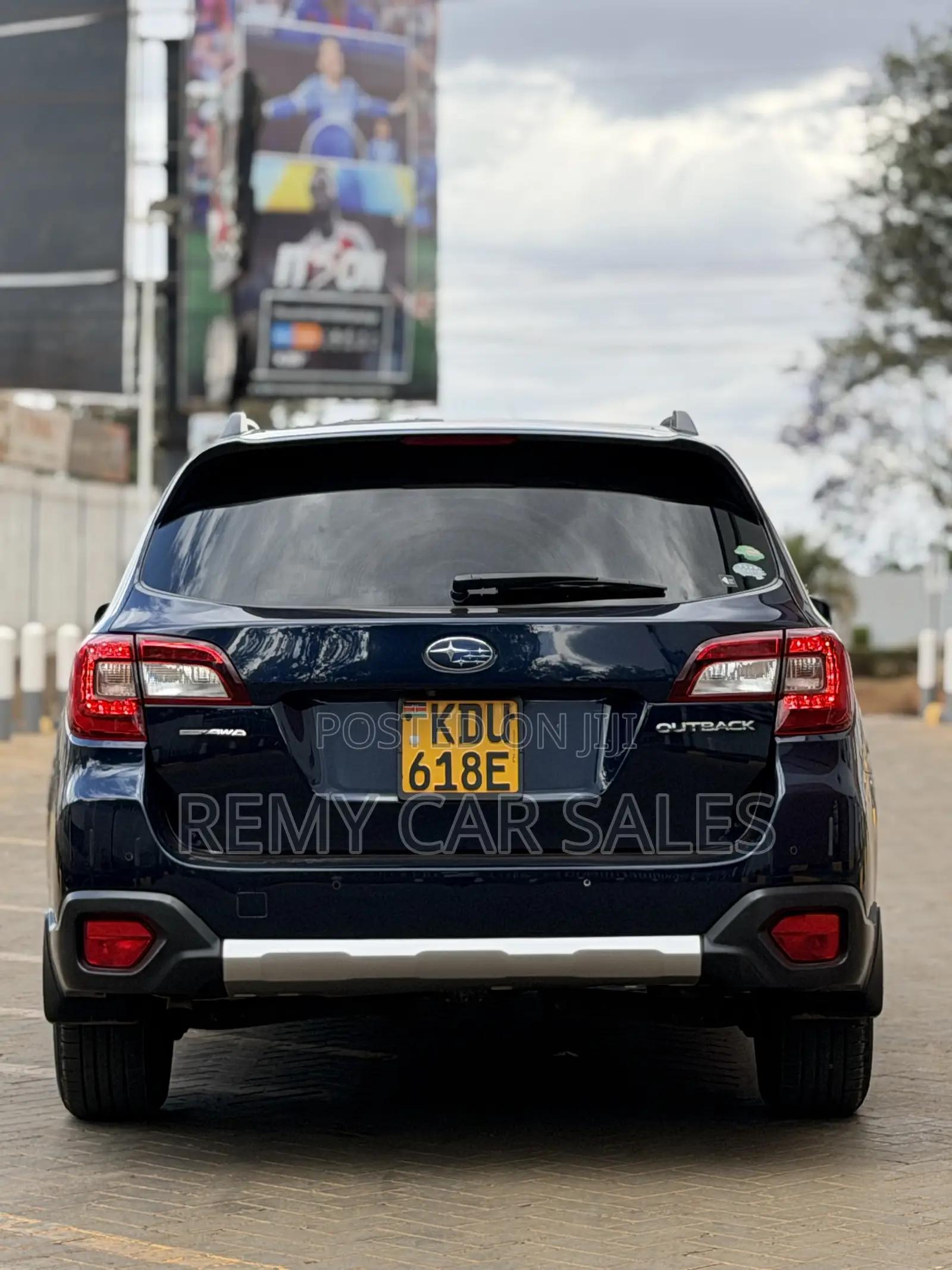Subaru Outback 2018 Blue