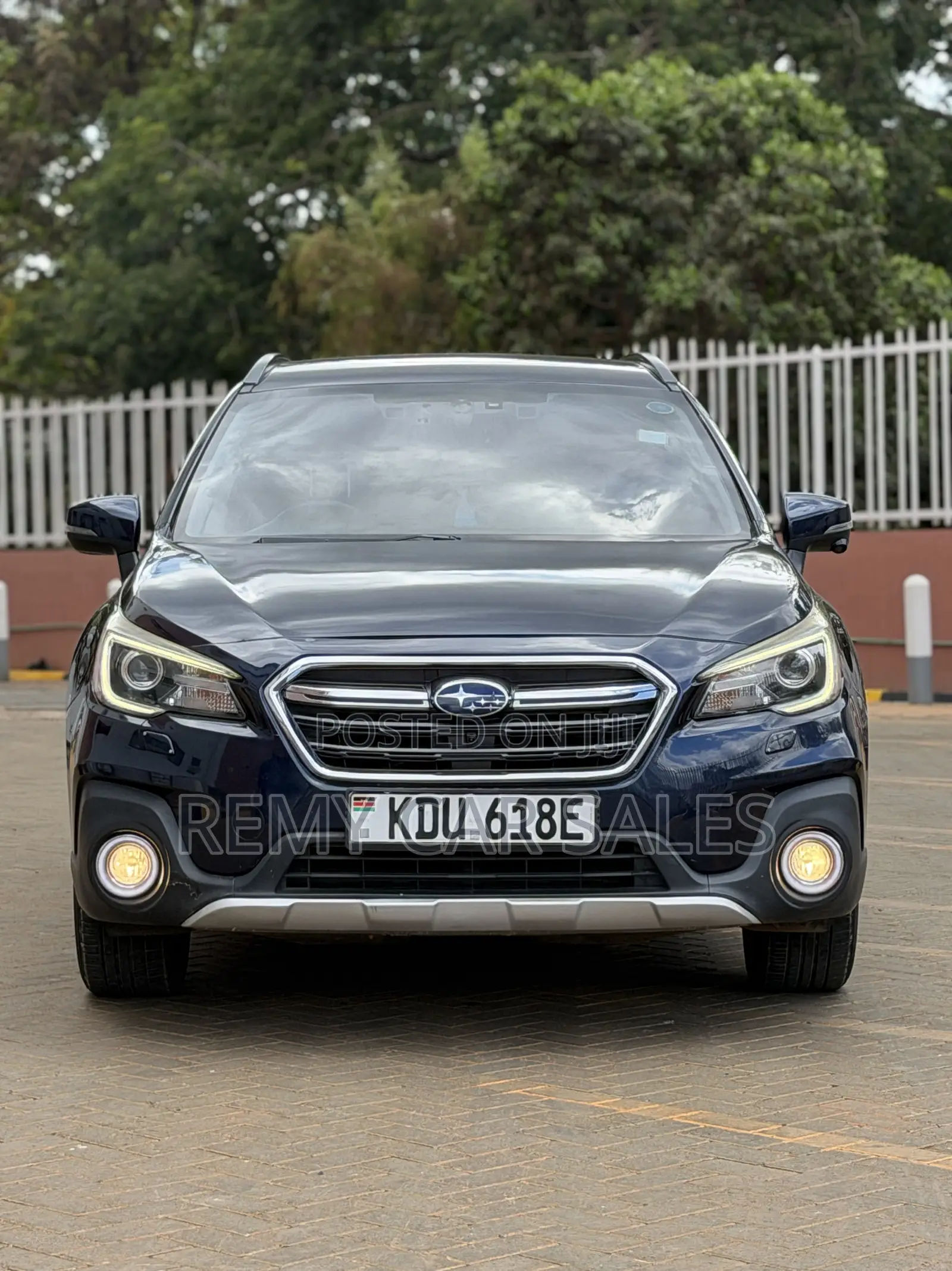 Subaru Outback 2018 Blue