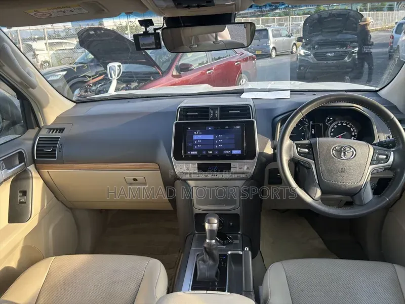 Toyota Land Cruiser Prado 2.7 2019 Pearl