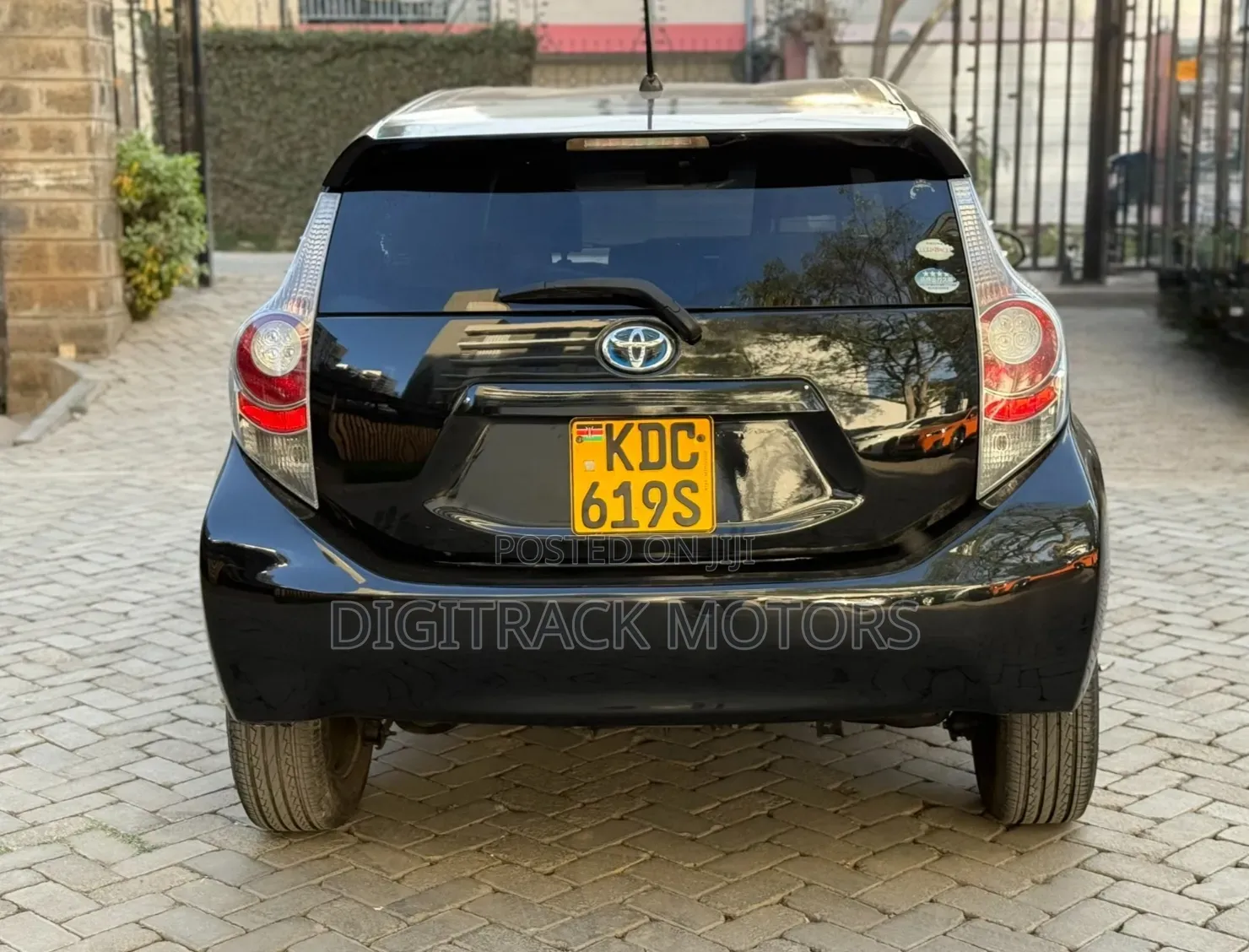 Toyota Aqua 2013 Black