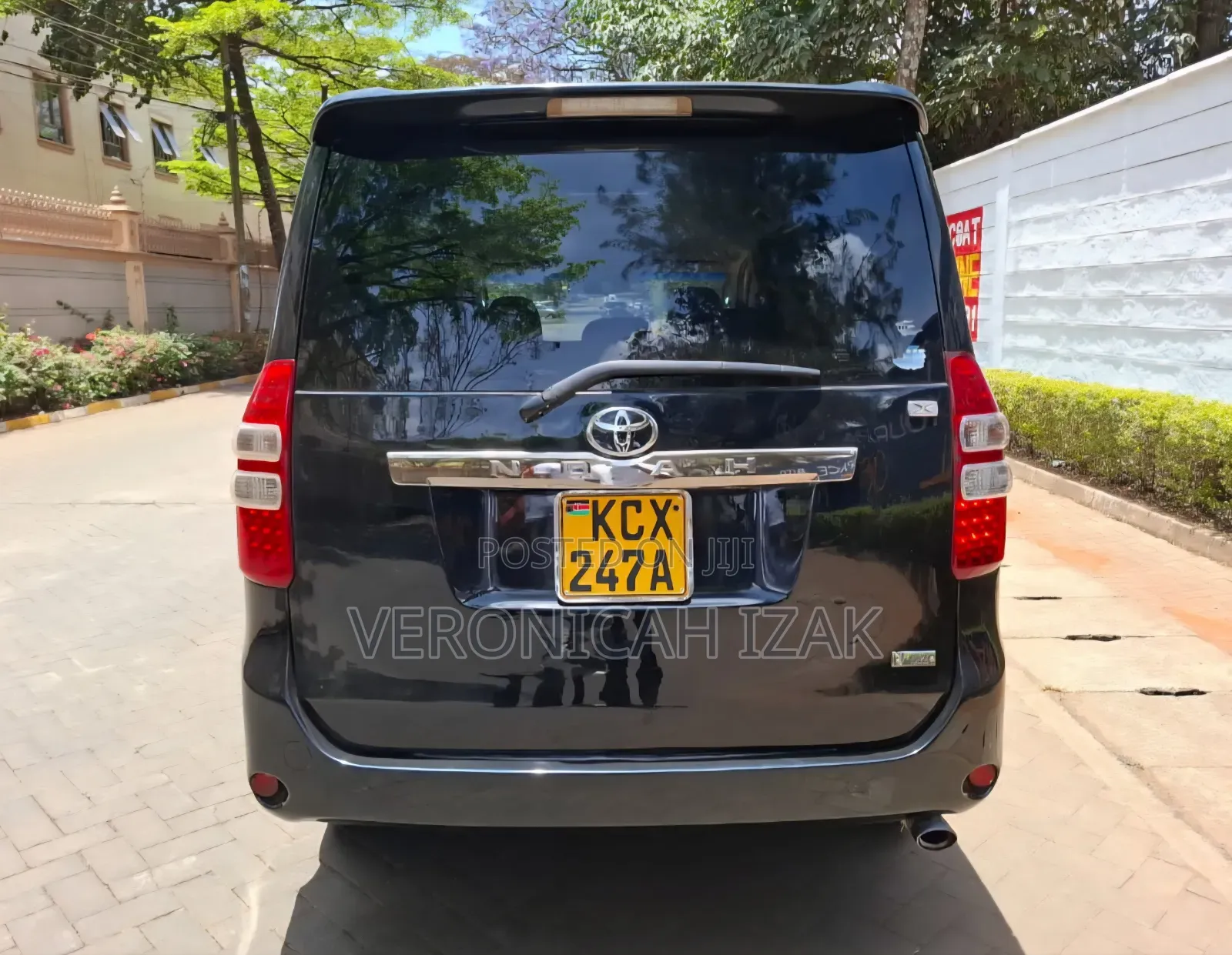 Toyota Noah 2012 Black