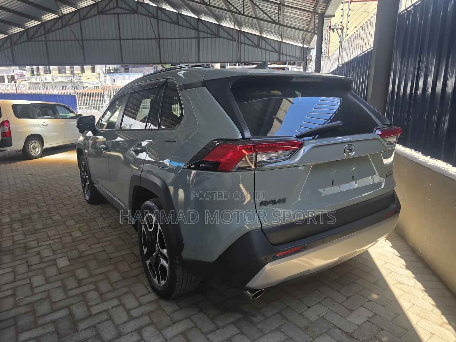 Toyota RAV4 Adventure 2019 Green