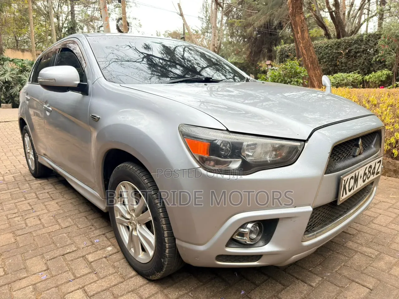 Mitsubishi RVR 2010 Silver