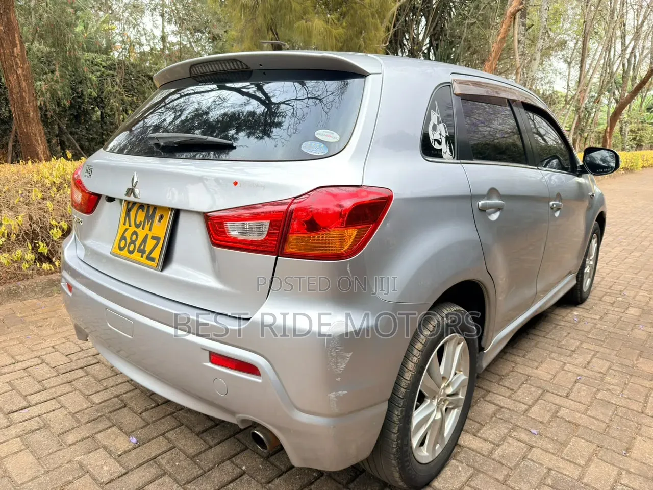 Mitsubishi RVR 2010 Silver