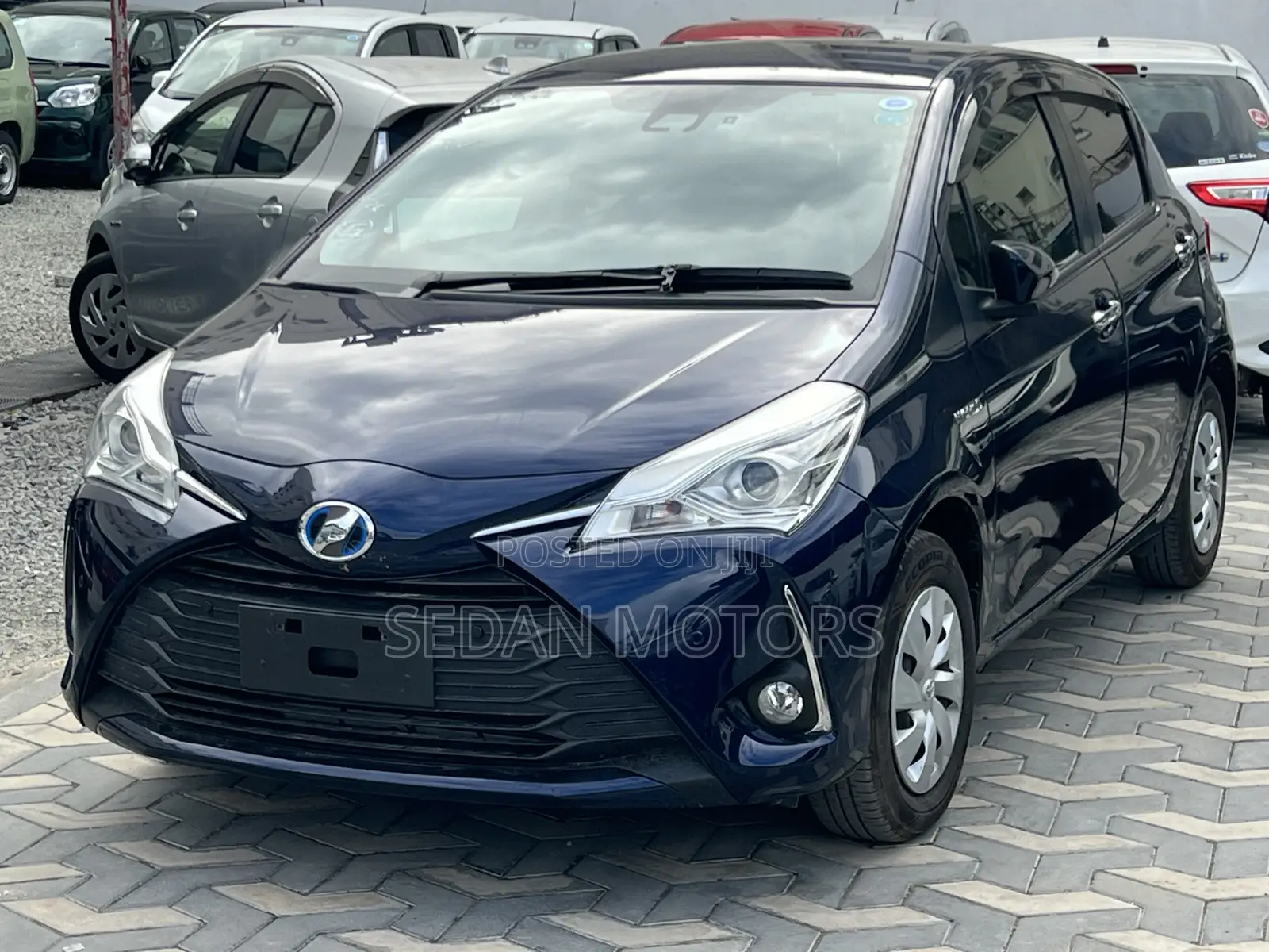 Toyota Vitz 2019 Blue