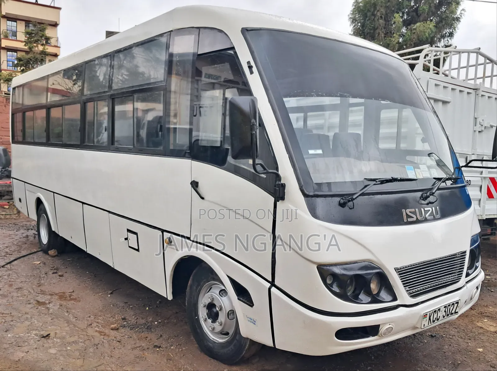Isuzu NQR 2014 White