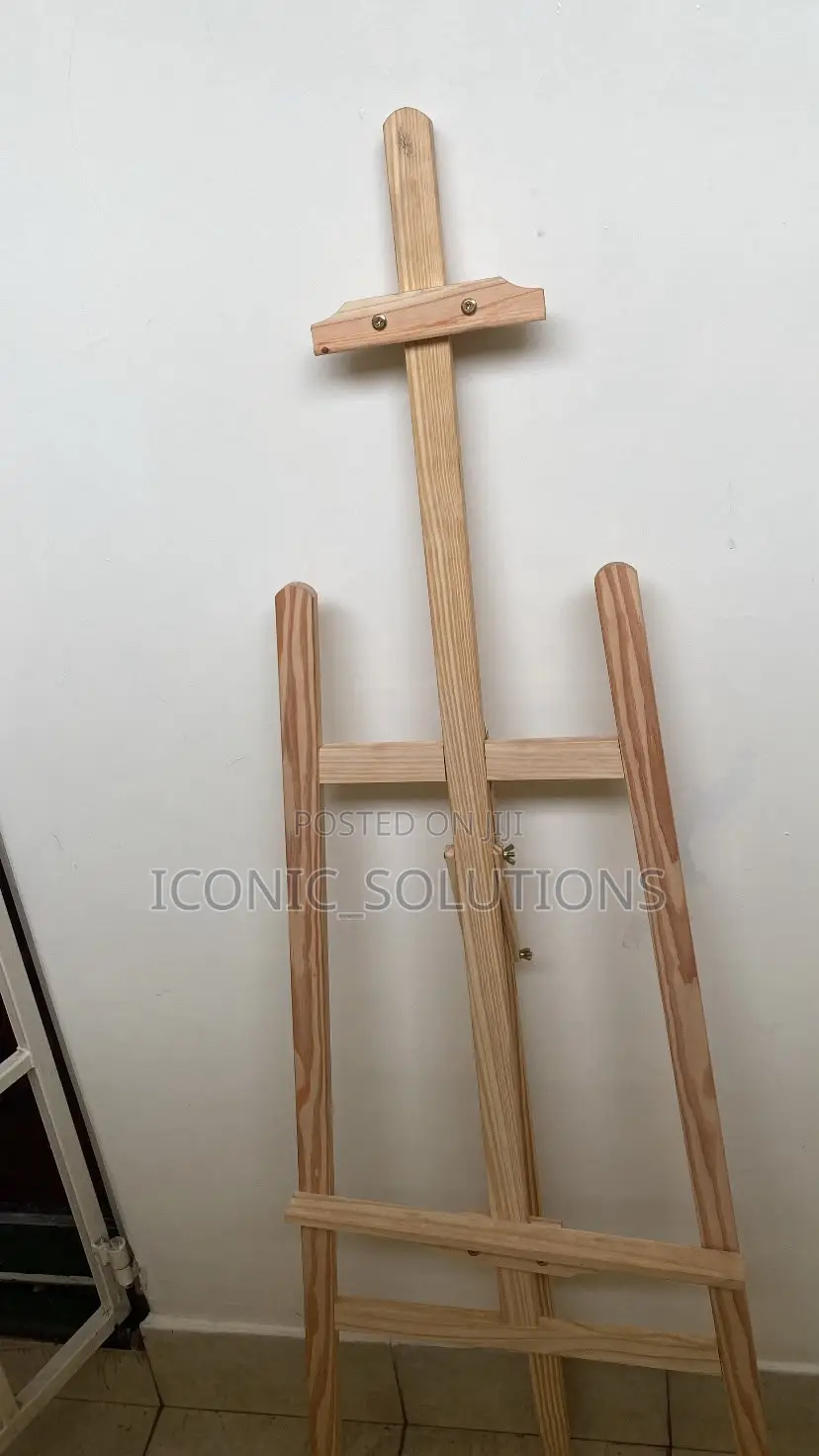 Wooden Easel Stand – Strong & Durable Display Stand