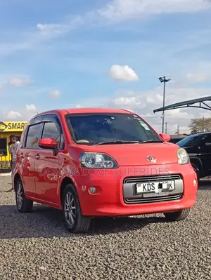 Toyota Porte 2017 Orange