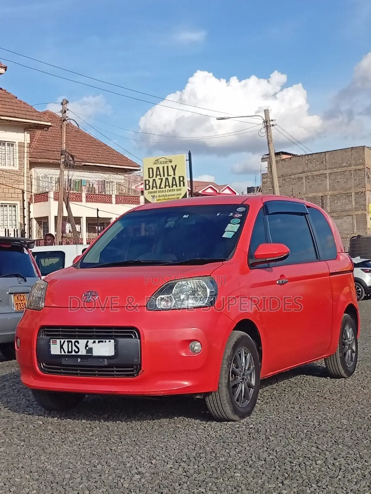 Toyota Porte 2017 Orange