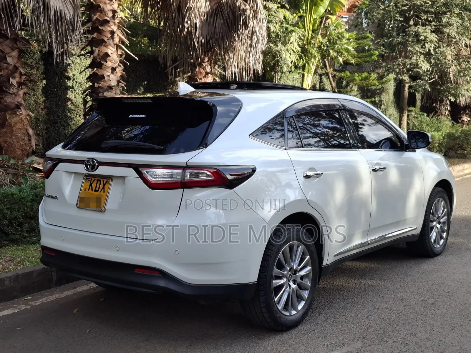 Toyota Harrier 2.0 2019 White