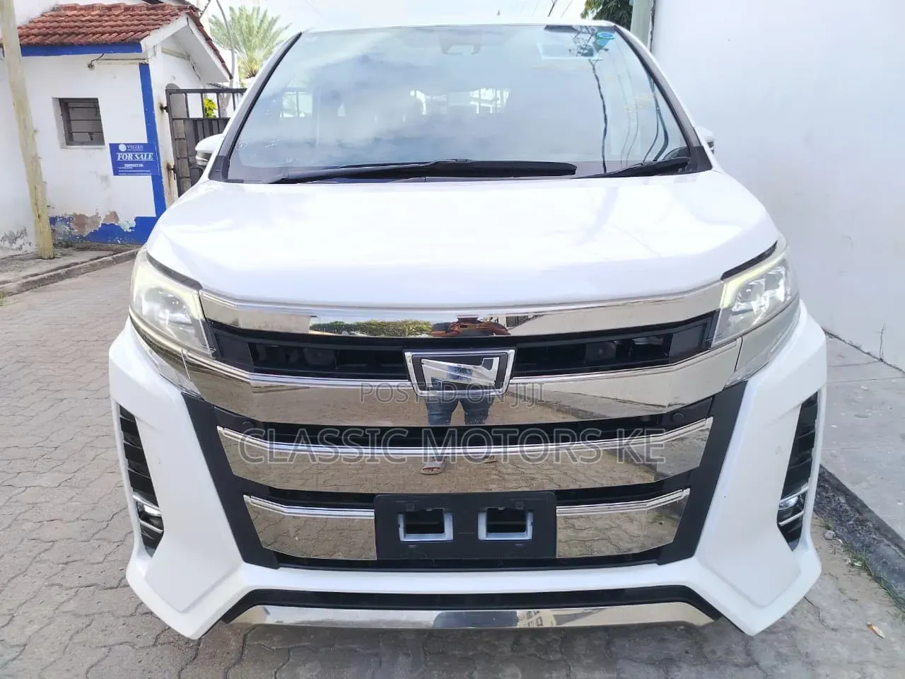 Toyota Noah 2.0 FWD (7 Seater) 2020 Pearl