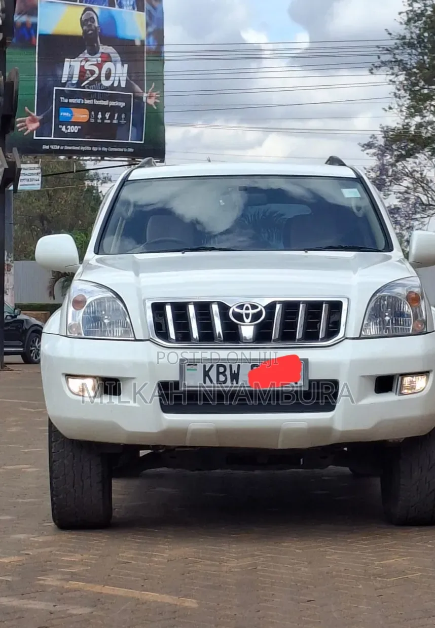 Toyota Land Cruiser Prado 2006 White