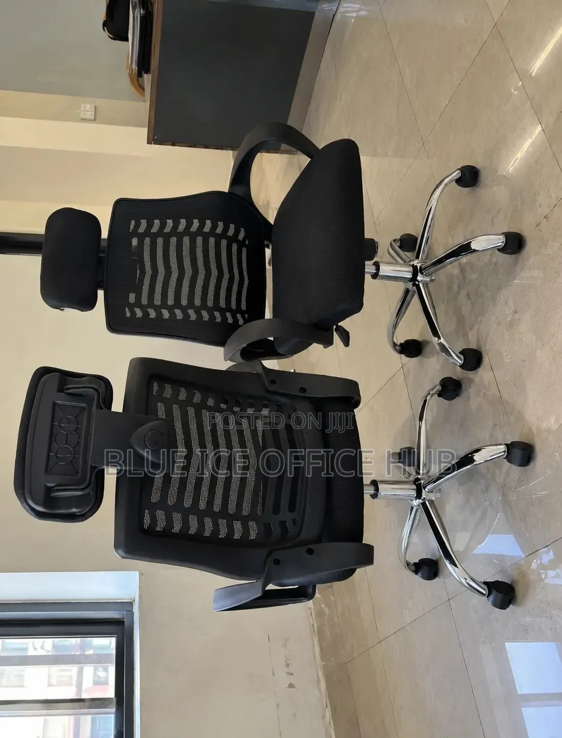 Black Mesh Office Chair With Headrest – Swivel Computer Chair Kenya.