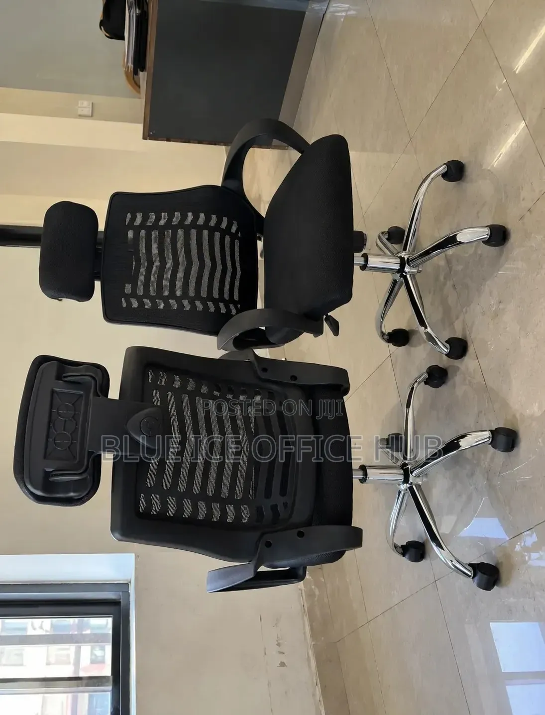 Black Mesh Office Chair With Headrest – Swivel Computer Chair Kenya.