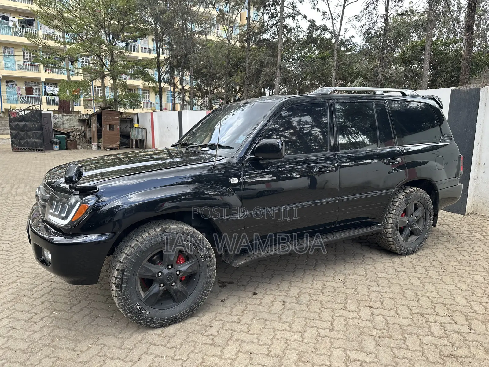 Toyota Land Cruiser 1999 Black