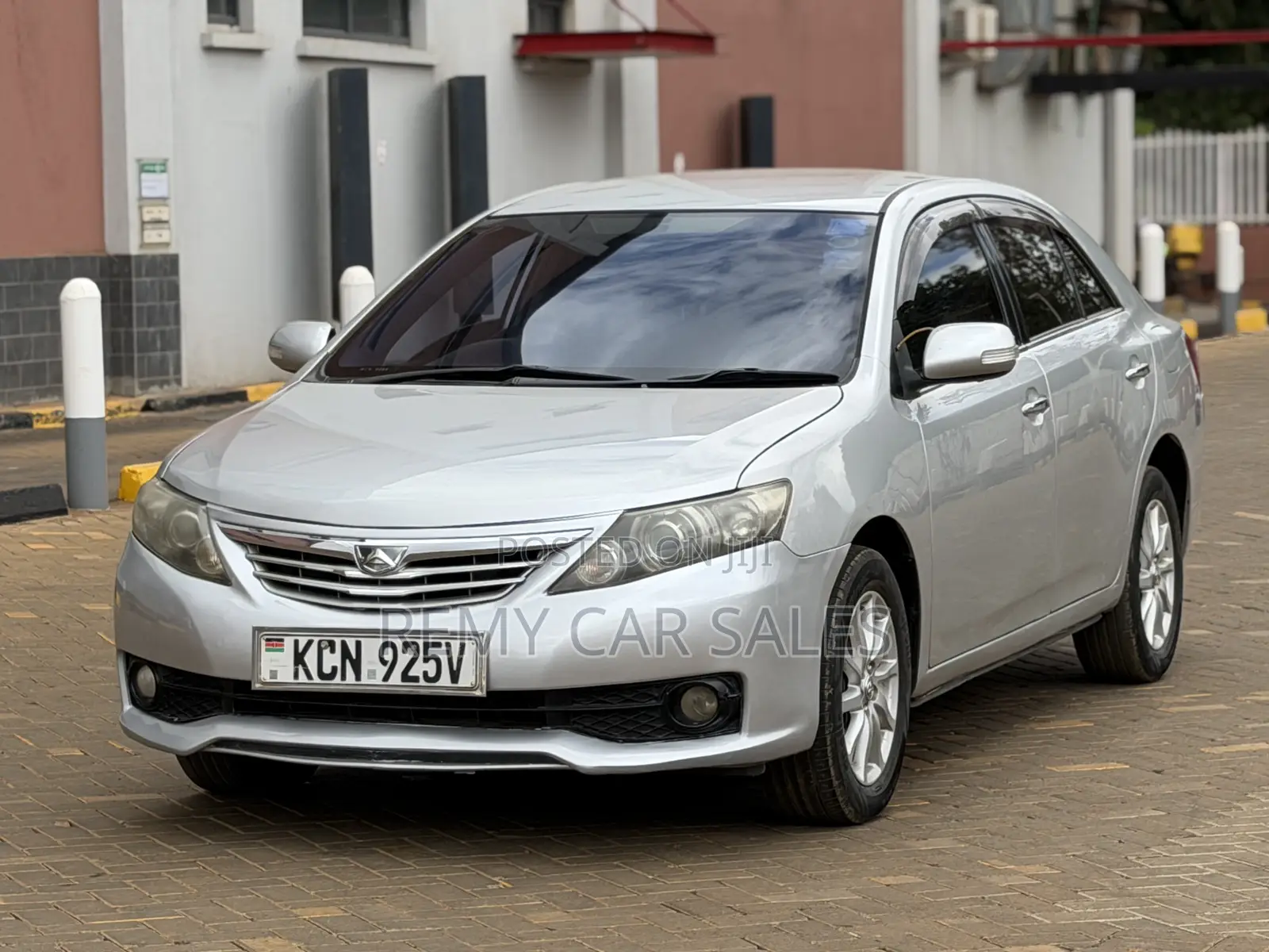Toyota Allion 2010 Silver