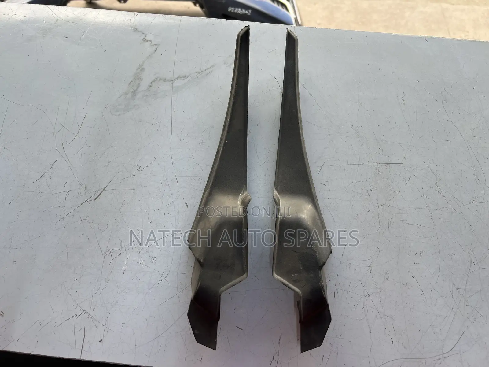 Lexus RX 450 Windscreen Finisher