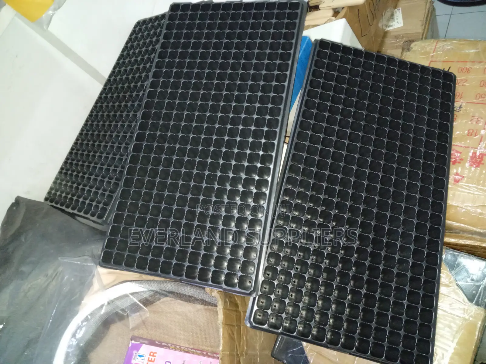 Convenient Vegetable Nursery Trays