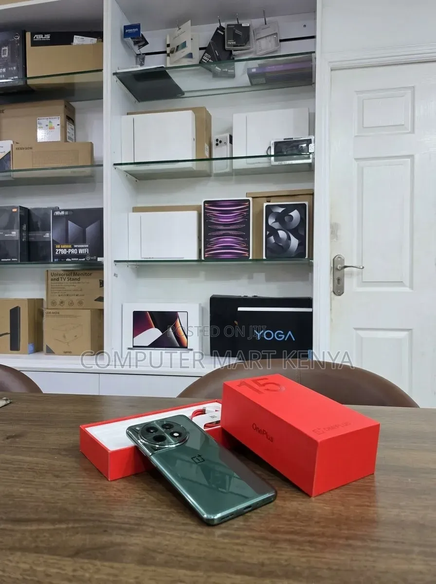 New OnePlus 15 256 GB Green