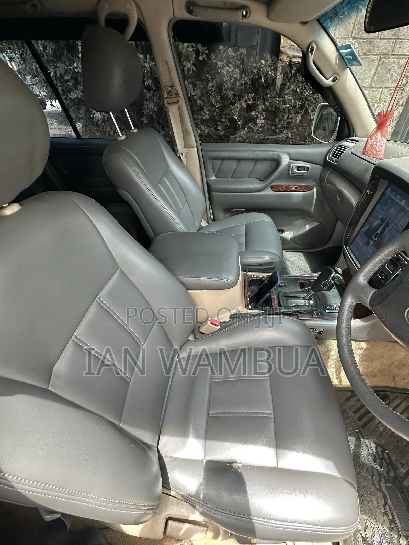 Toyota Land Cruiser 100 4.2 2006 White
