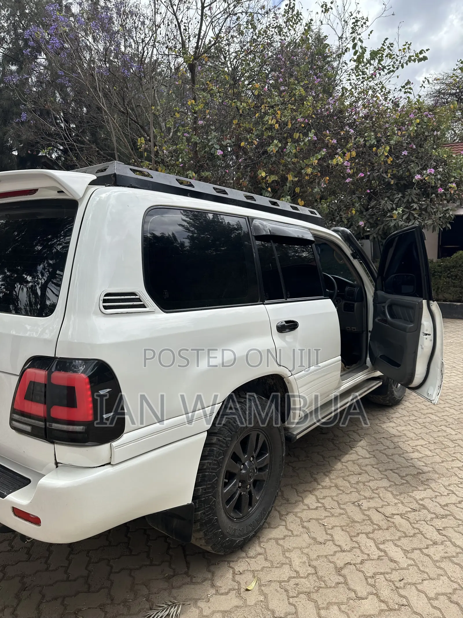 Toyota Land Cruiser 100 4.2 2006 White