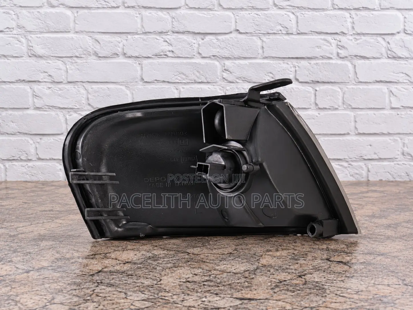 Depo Corner Lamp / Light Nissan Sunny B14 1994/1995/1996/1997/1998