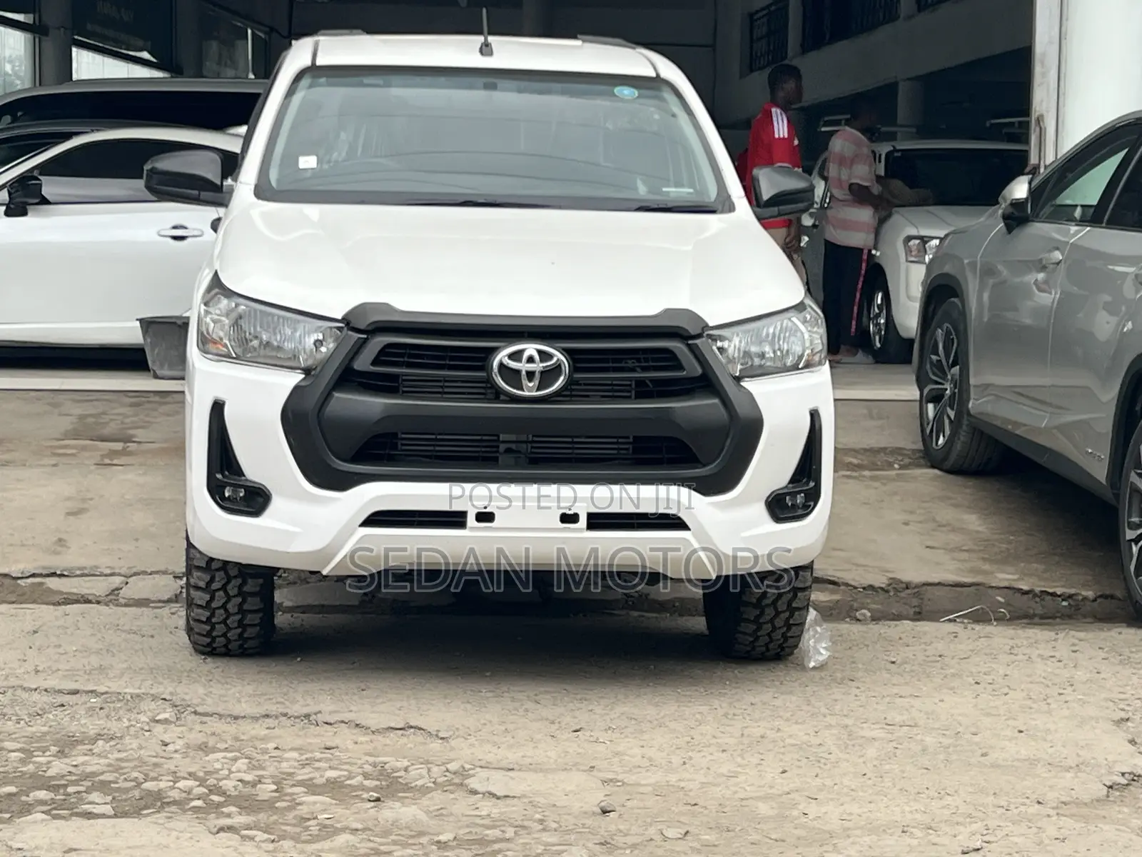 Toyota Hilux 2020 White